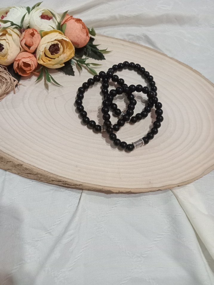 Siyah Boncuklu Minimalist Bileklik - Görsel 4