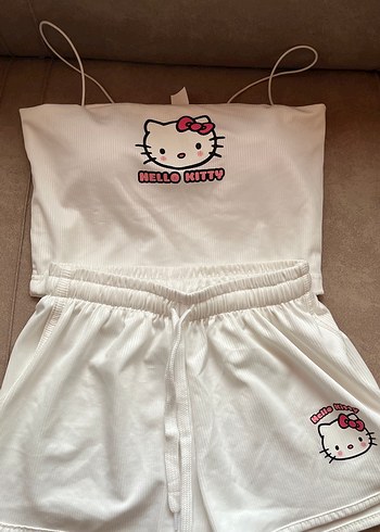 Beyaz Baskılı Hello Kitty İkili Takım