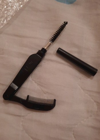 Siyah Kirpik Kıvırıcı ve Tarak Seti - Görsel 3