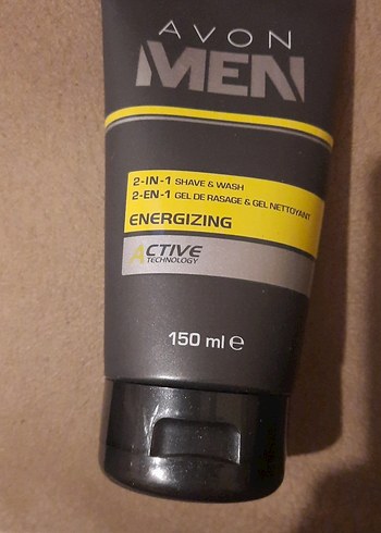 Avon Men Enerji Veren 2'si 1 Arada Yıkama ve Tıraş Jeli 150 ml - Görsel 2