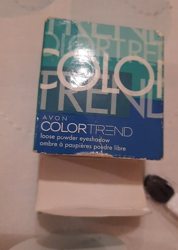 Avon ColorTrend Beyaz Gevşek göz farı - Görsel 3