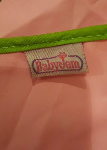 Pembe Baskılı Bebek Önlüğü - Görsel 2