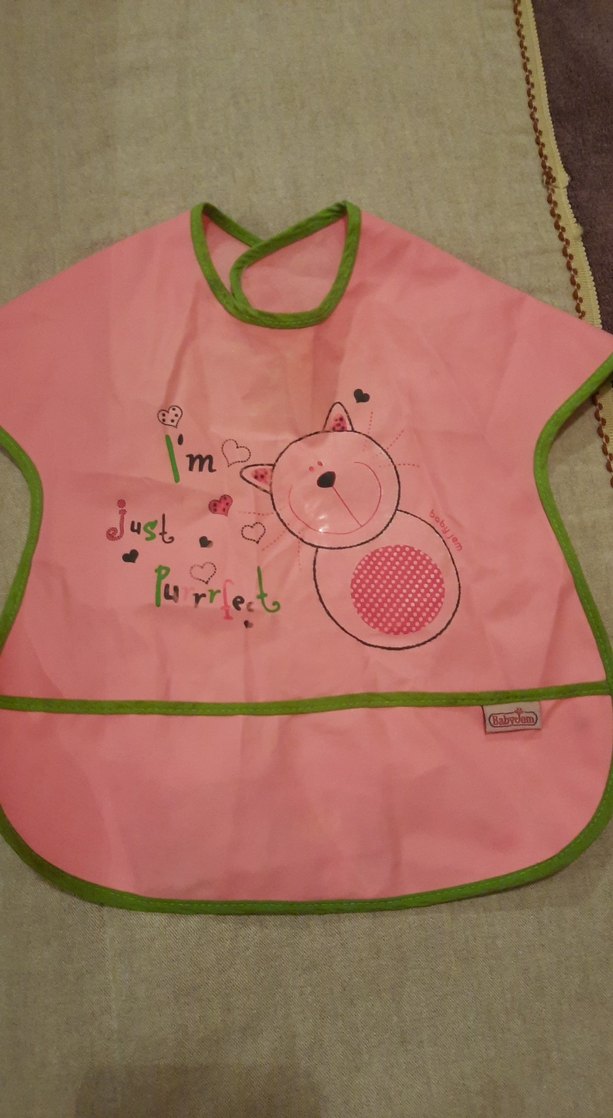 Pembe Baskılı Bebek Önlüğü - Görsel 5