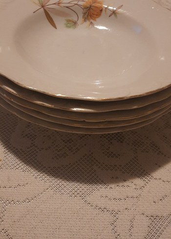 Pastel Çiçek Desenli Beyaz Yemek Tabağı Seti - Görsel 3