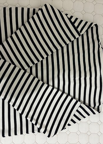 m Beden Yüksek Yakalı Fermuarlı Kadın Sweatshirt