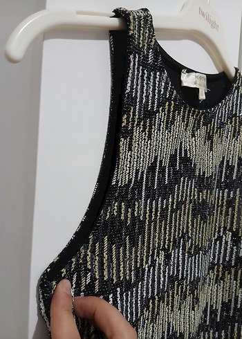 Yılan Desenli Kolsuz Mini Üst - Görsel 5