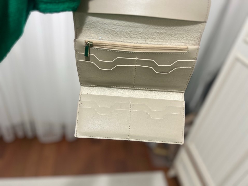 ARMiNE Bej Deri Fermuarlı Kadın Cüzdan - Görsel 3