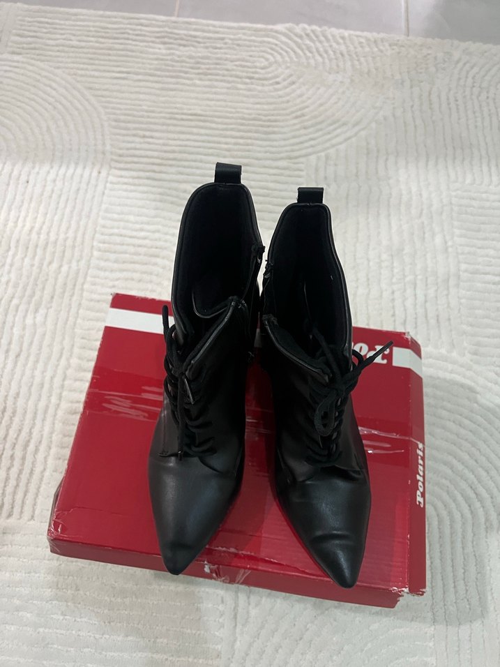 Siyah Stiletto Topuklu Gotik Kadın Bot - Görsel 3