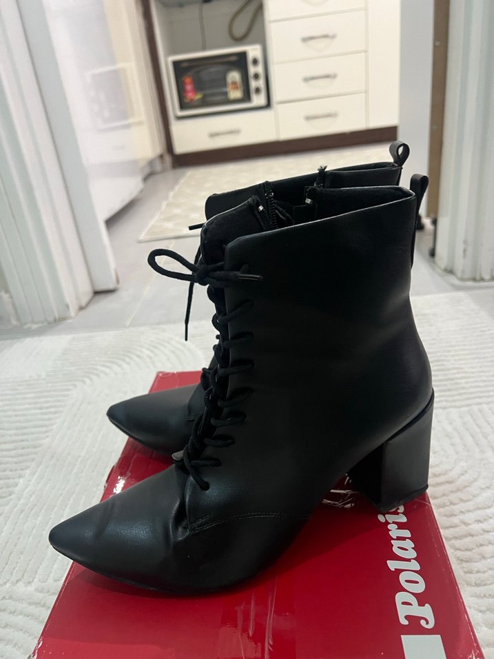 Siyah Stiletto Topuklu Gotik Kadın Bot - Görsel 2