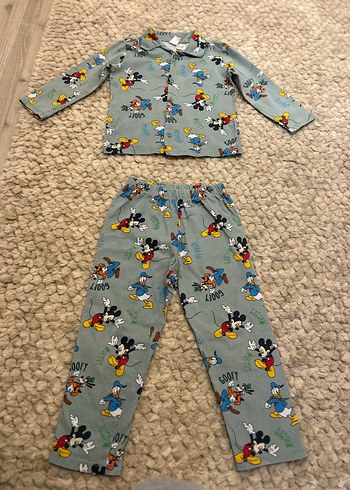 LC Waikiki Yeşil Mickey Mouse Baskılı Erkek Pijama Takımı