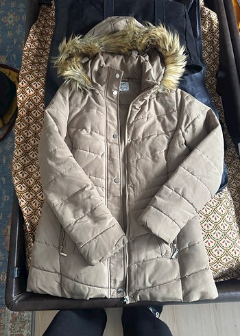 Kürk Detaylı Bej Kışlık Kadın Mont - Görsel 2