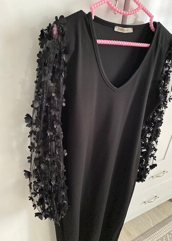 xl Beden Dantel Detaylı V Yakalı Mini Siyah Bluz