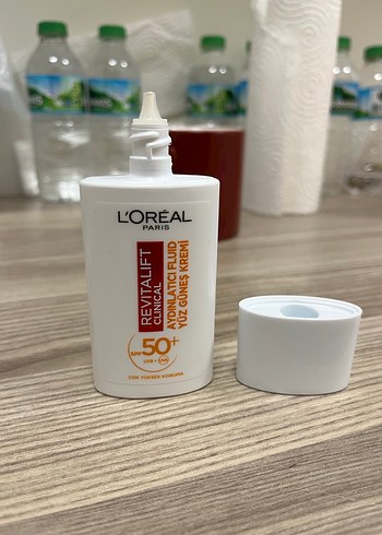 L'Oréal Revitalift GKF 50+ Yüz Güneş Kremi - Görsel 3