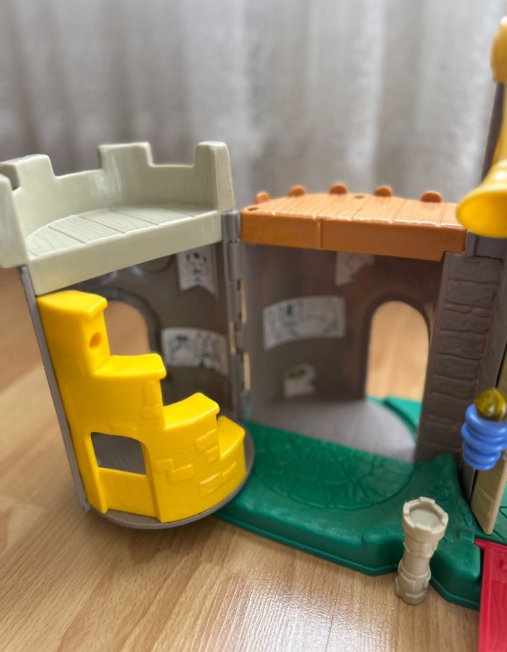 Renkli Oyuncak Kale - Görsel 3