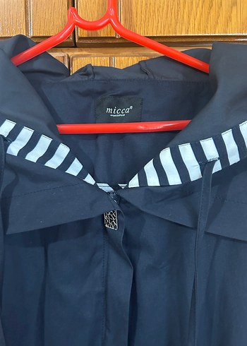 Kadın Lacivert Uzun Kesim Kapüşonlu Yağmurluk - Görsel 4