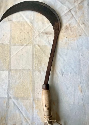 Kavisli Bronz Ahşap Saplı Eski Orak - Görsel 2