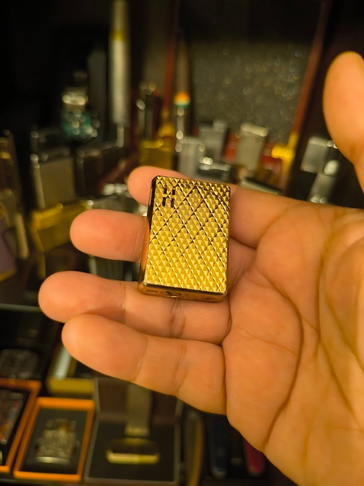 1960s Vintage altın kaplama çakmak - Görsel 2