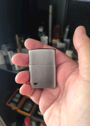 Zippo Erkek Çakmak - Minimalist Tasarım - Görsel 2