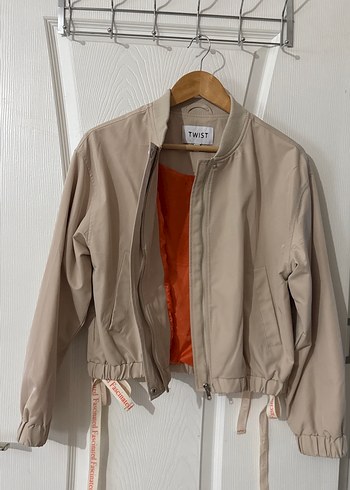 Bej Belden Bağlamalı Kadın Ceket - Görsel 2