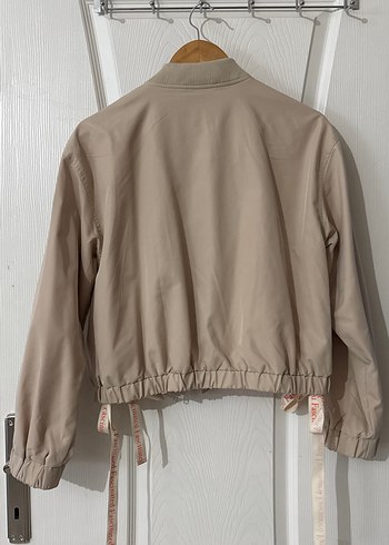 Bej Belden Bağlamalı Kadın Ceket - Görsel 3