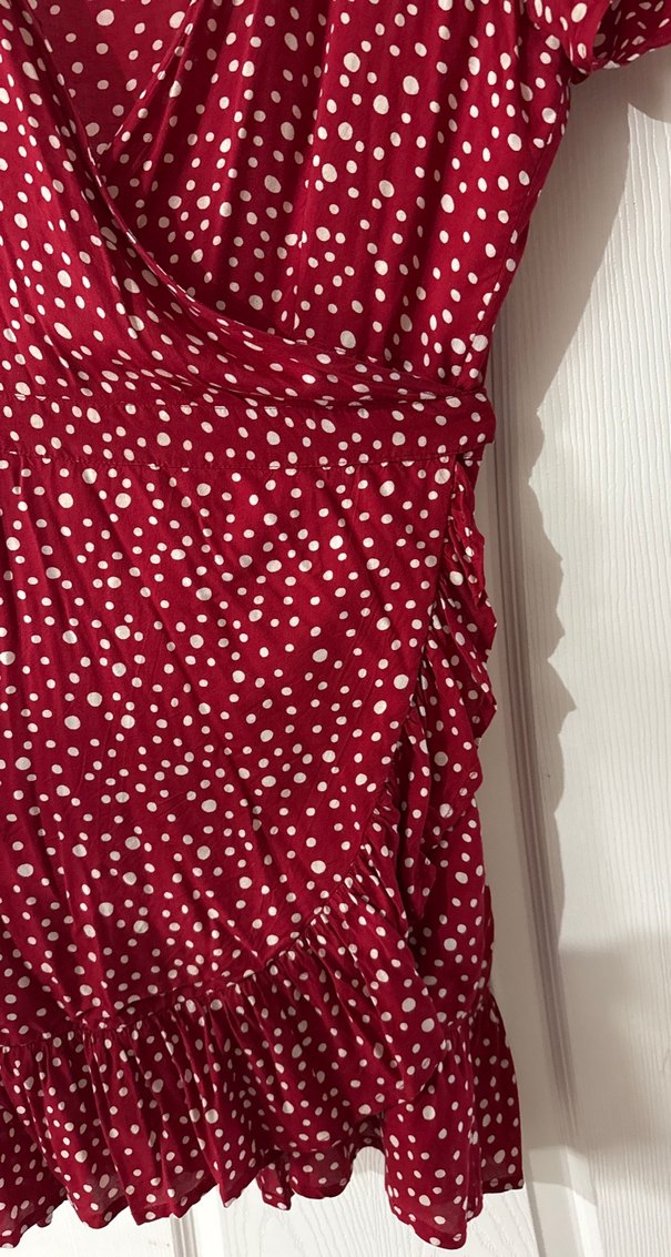 Kırmızı-bordo beyaz puantiyeli elbise - Görsel 2