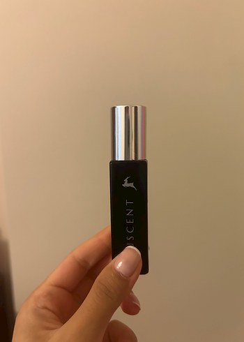 Diğer F114 Muscent Crystal Noir Kadın Parfümü 15 ml
