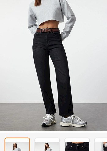 Siyah Yüksek Bel Düz Kesim Straight Jeans