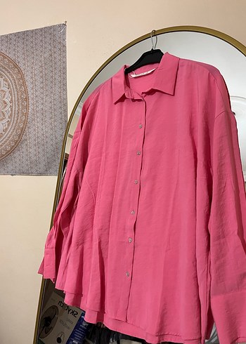 Pembe Düğmeli Gömlek