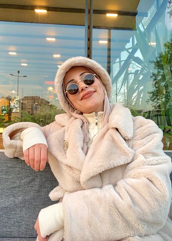 Uzun Beyaz Kapüşonlu Kadın Parka ŞAPKALI ASTARLI - Görsel 2