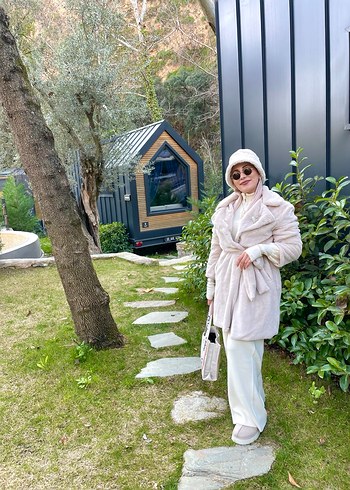 Uzun Beyaz Kapüşonlu Kadın Parka ŞAPKALI ASTARLI - Görsel 6