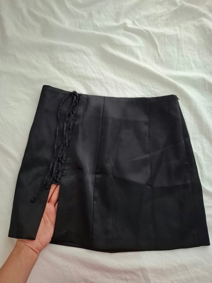 Saten Kumaşlı Siyah etek - Görsel 2