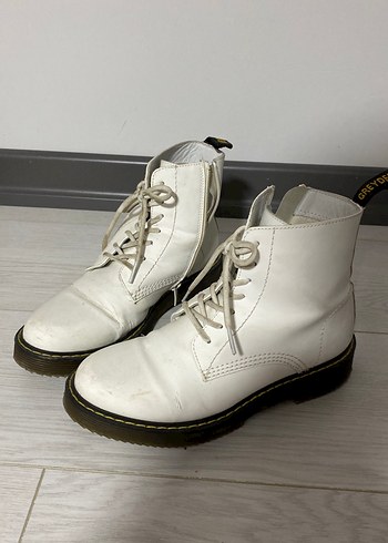 39 Beden Beyaz Deri Stiletto Topuklu Kadın Bot
