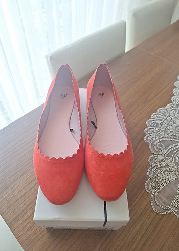 Kırmızı Kadın Babet - Görsel 5