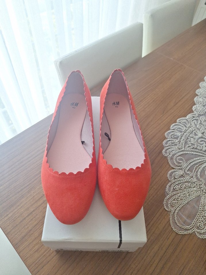 Kırmızı Kadın Babet - Görsel 5