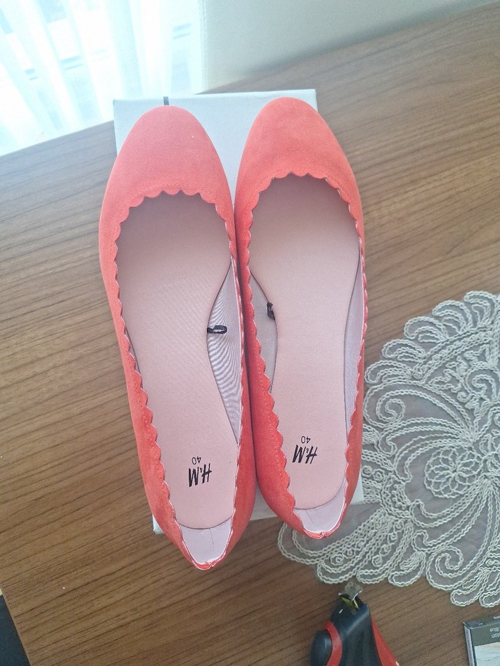 Kırmızı Kadın Babet - Görsel 2