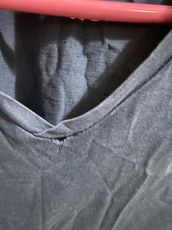 Erkek Lacivert V Yaka Tişört - Görsel 3