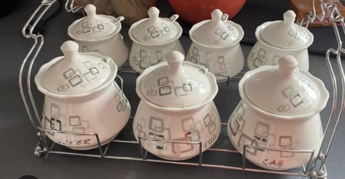 Gri etnik desenli beyaz kapaklı stantlı  baharat takımı - Görsel 3