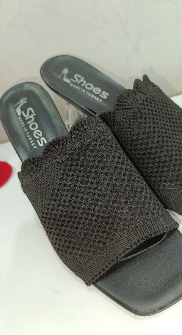 Siyah Parlak Yılan Desenli Blok Topuk Terlik - Görsel 4