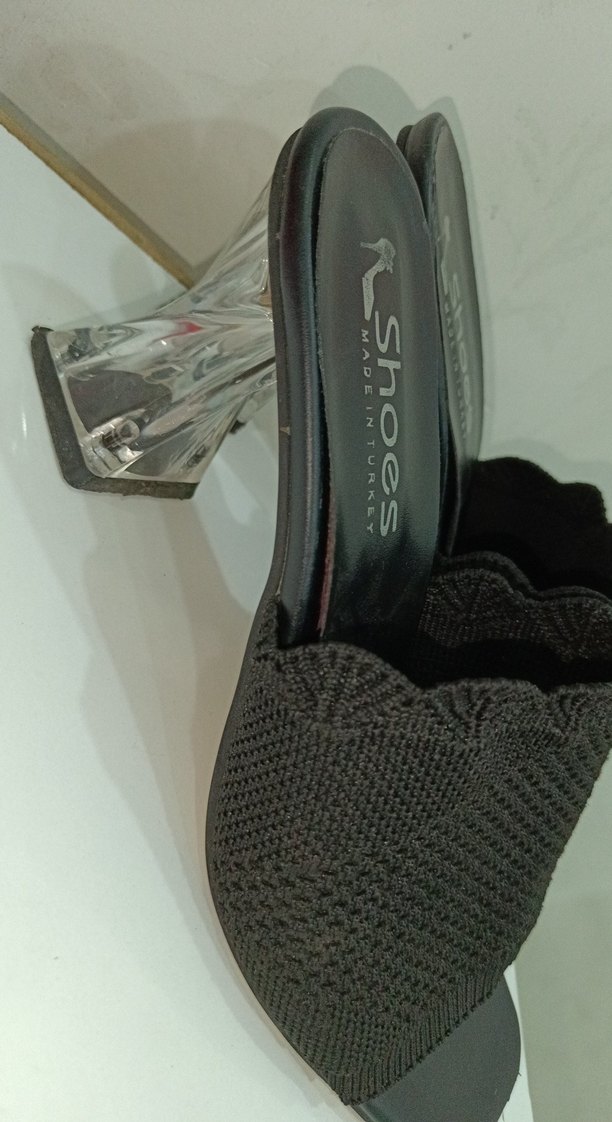 Siyah Parlak Yılan Desenli Blok Topuk Terlik - Görsel 5