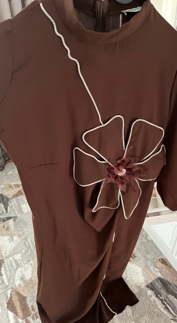 Kahverengi Nakışlı Kadın Uzun Elbise - Görsel 3