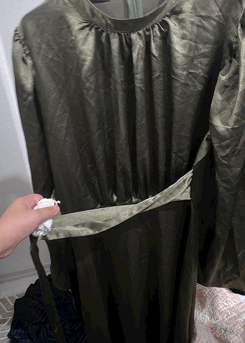 Uzun Kollu Yüksek Yakalı Salaş Saten Elbise - Görsel 8