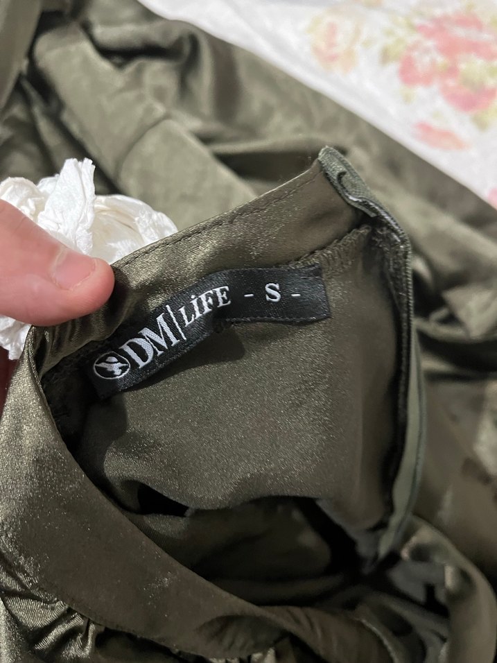 Uzun Kollu Yüksek Yakalı Salaş Saten Elbise - Görsel 2