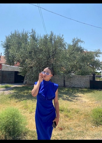 Mavi Saten Midi Elbise, Yüksek Yaka, Drapeli - Görsel 5