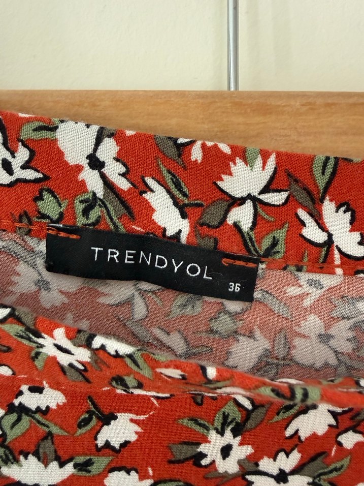 Drapeli Kırmızı Bağlama Desenli Midi Etek - Görsel 4