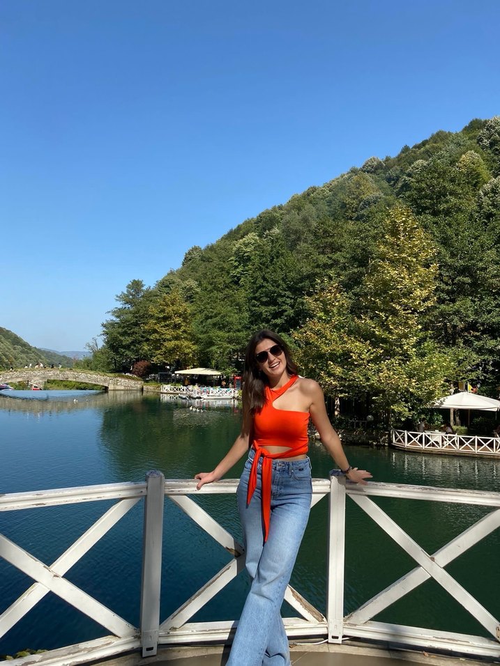 Turuncu Batik Desenli Bol Kesim Midi Kadın Kot Pantolon - Görsel 3