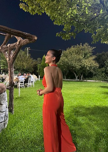 Kırmızı sırt dekolteli Midi Kadın Tulum - Görsel 3