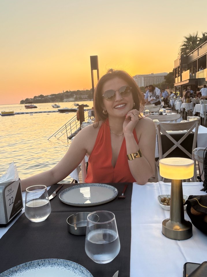 Kırmızı sırt dekolteli Midi Kadın Tulum - Görsel 2