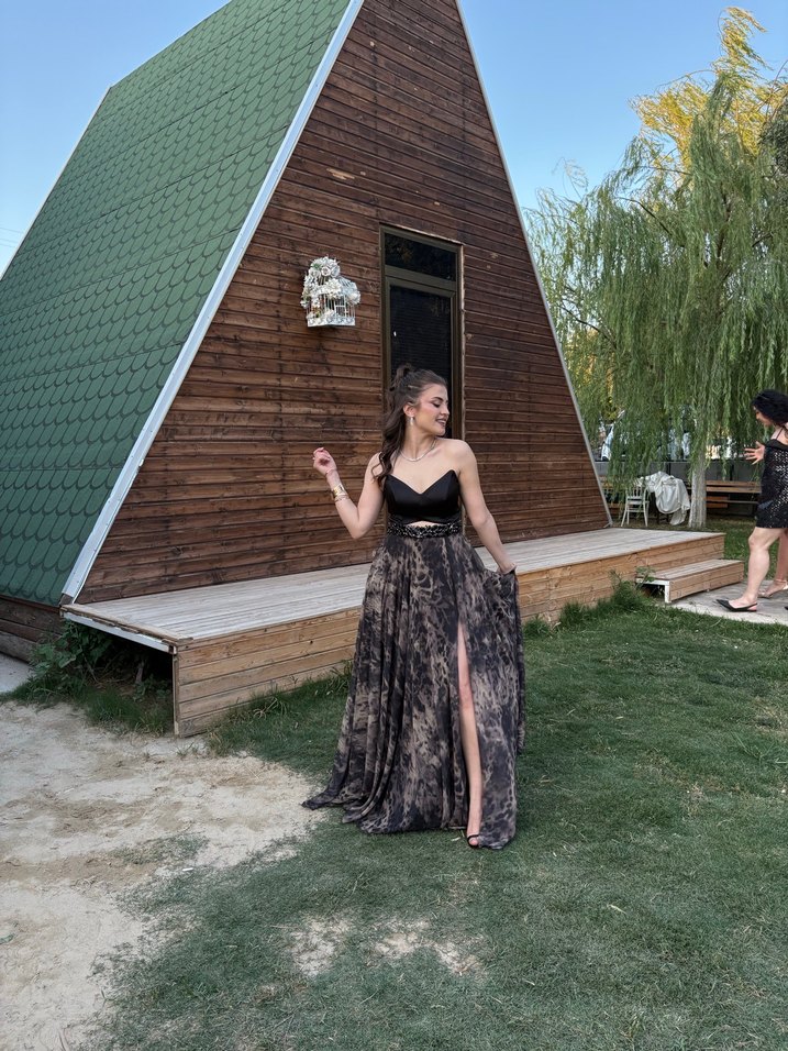 Uzun Kahverengi Drapeli Straplez Bohem Elbise - Görsel 3