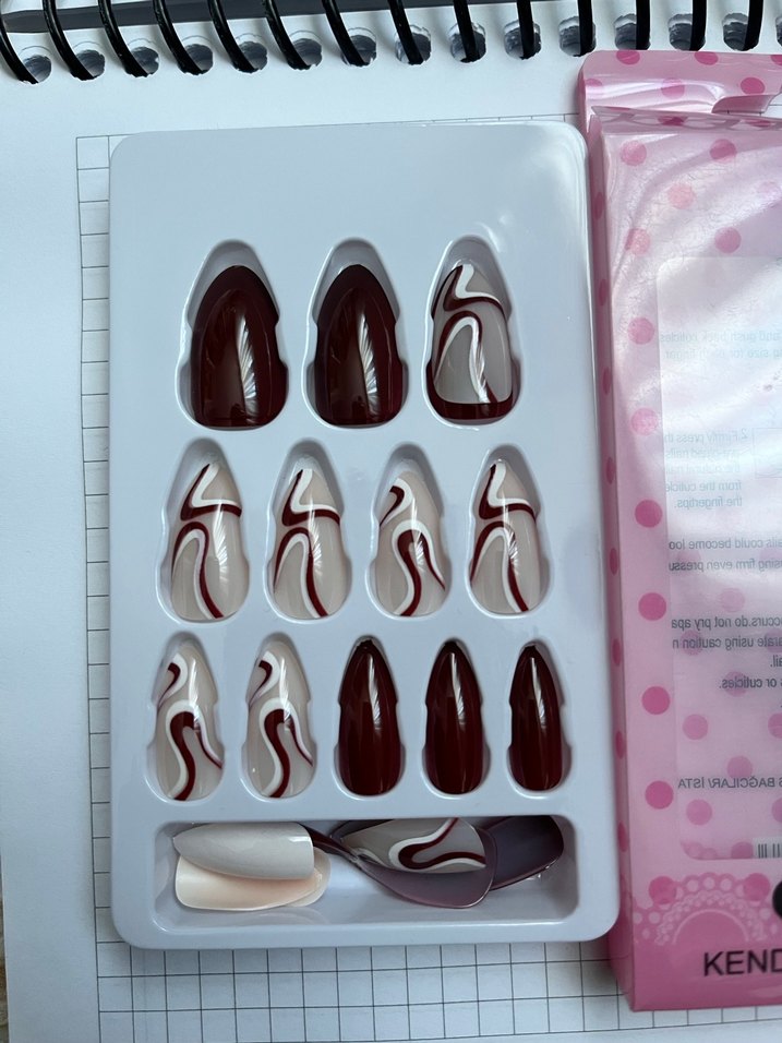 Pastel bordo Kendinden Yapışkanlı takma Tırnak - Görsel 2