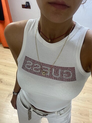 Guess Guess taş detaylı orjinal crop sml bedenler